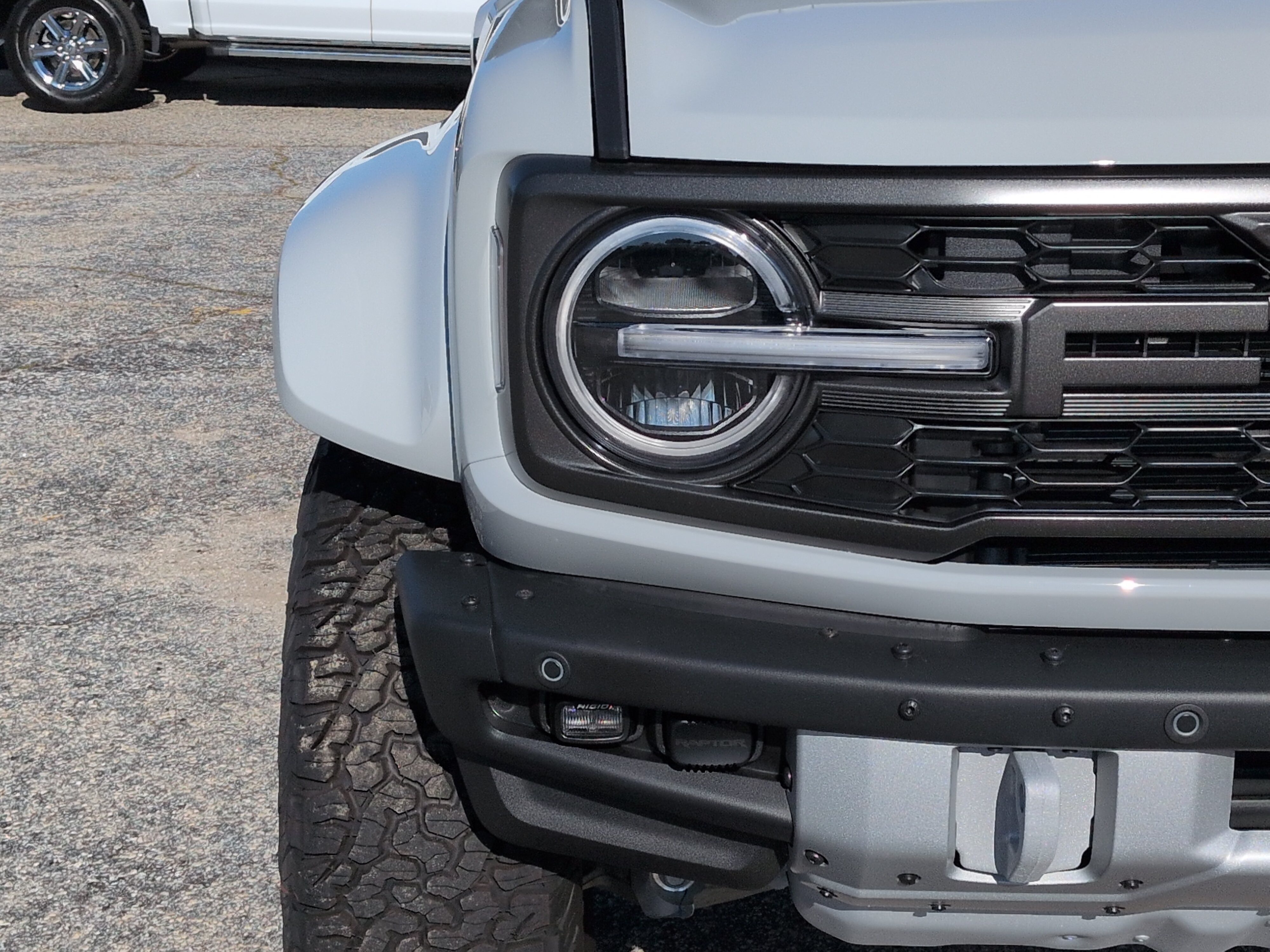 New 2026 Ford Bronco Raptor w/ Interior Carbon Fiber Pack AWD/4WD image 8