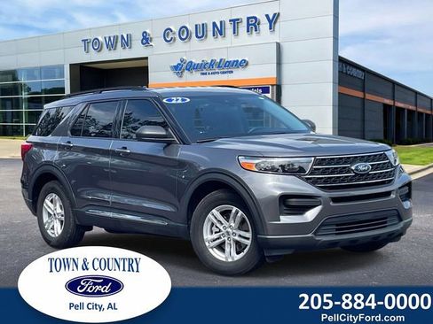 Used 2022 Ford Explorer XLT RWD image 1