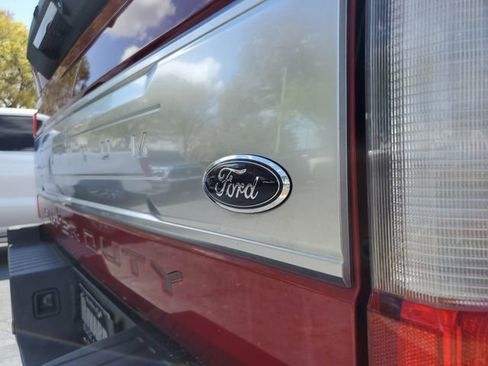 Used 2019 Ford F250 Platinum w/ Platinum Ultimate Package image 6