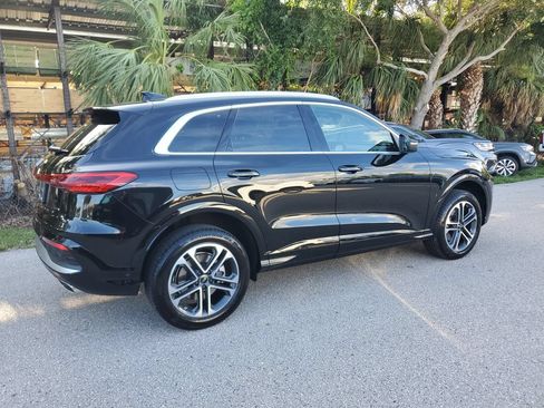 Certified 2025 Audi Q5 Premium Plus w/ Premium Plus AWD/4WD image 4