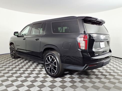 Used 2023 Chevrolet Suburban RST w/ Luxury Package AWD/4WD image 6