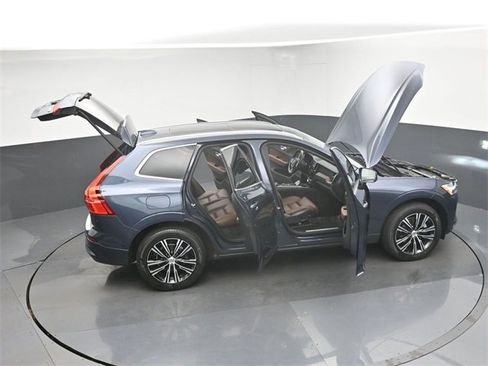 Used 2022 Volvo XC60 B5 Inscription w/ Climate Package image 49