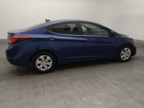 Used 2016 Hyundai Elantra SE image 10