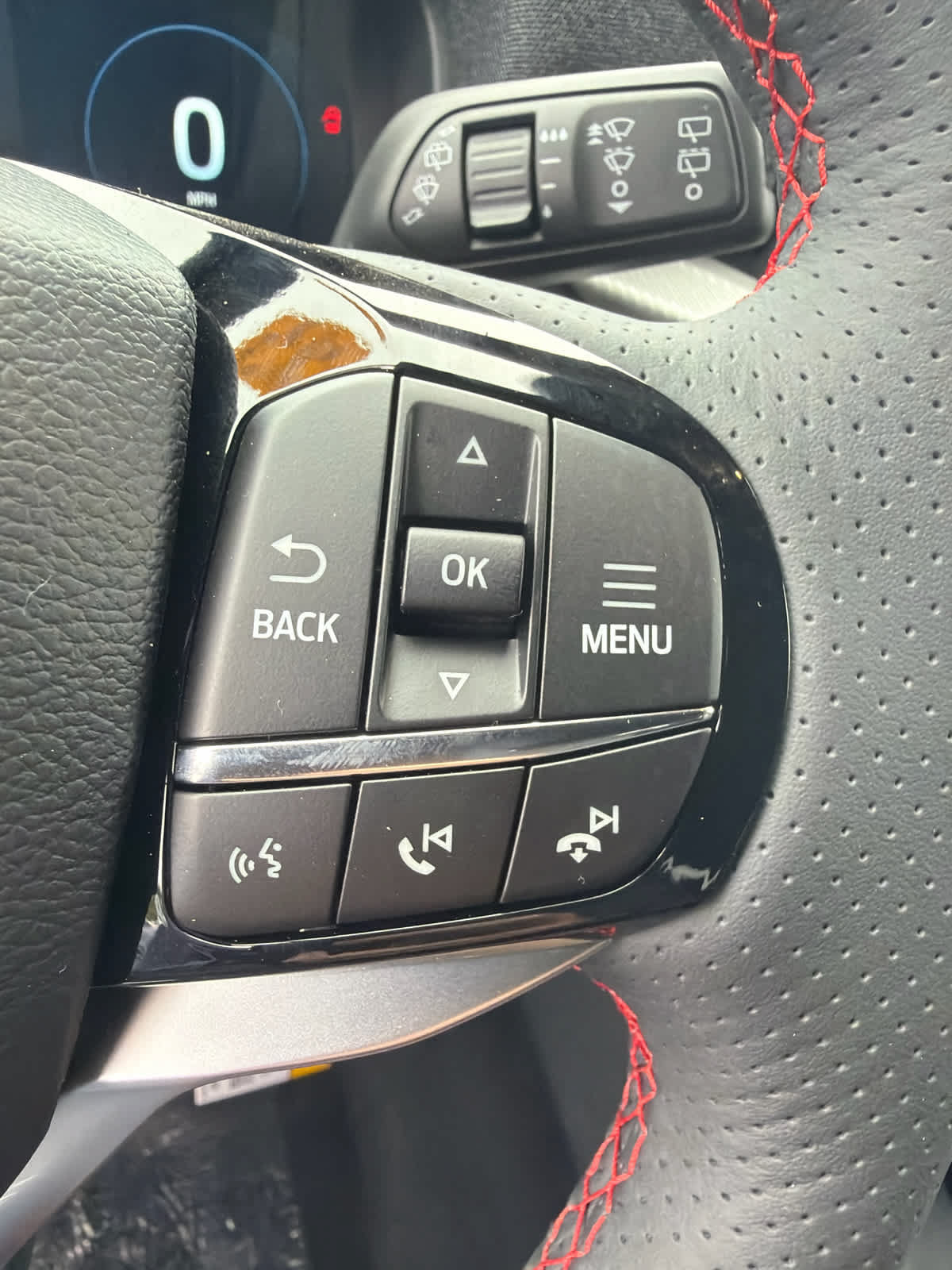 New 2027 Ford Explorer ST-Line AWD/4WD image 14