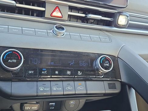 Certified 2024 Hyundai Elantra SEL image 13