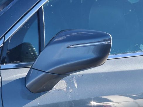 Used 2018 Buick Enclave Essence image 4