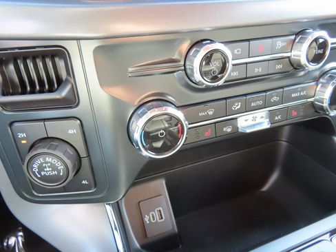 New 2025 Ford F150 XLT w/ Equipment Group 302A MID image 13