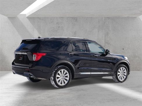 Certified 2023 Ford Explorer Limited w/ Limited Technology Package image 3