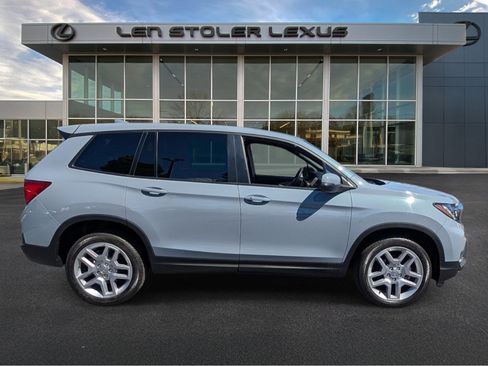 Used 2025 Honda Passport EX-L image 2