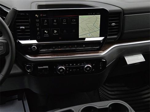 New 2025 GMC Sierra 1500 SLE image 21