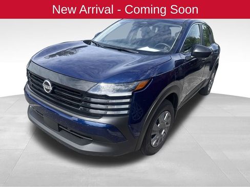 Used 2026 Nissan Kicks S FWD image 2