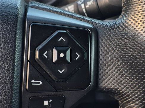 Used 2022 Toyota Tacoma TRD Sport w/ Technology Package RWD image 19
