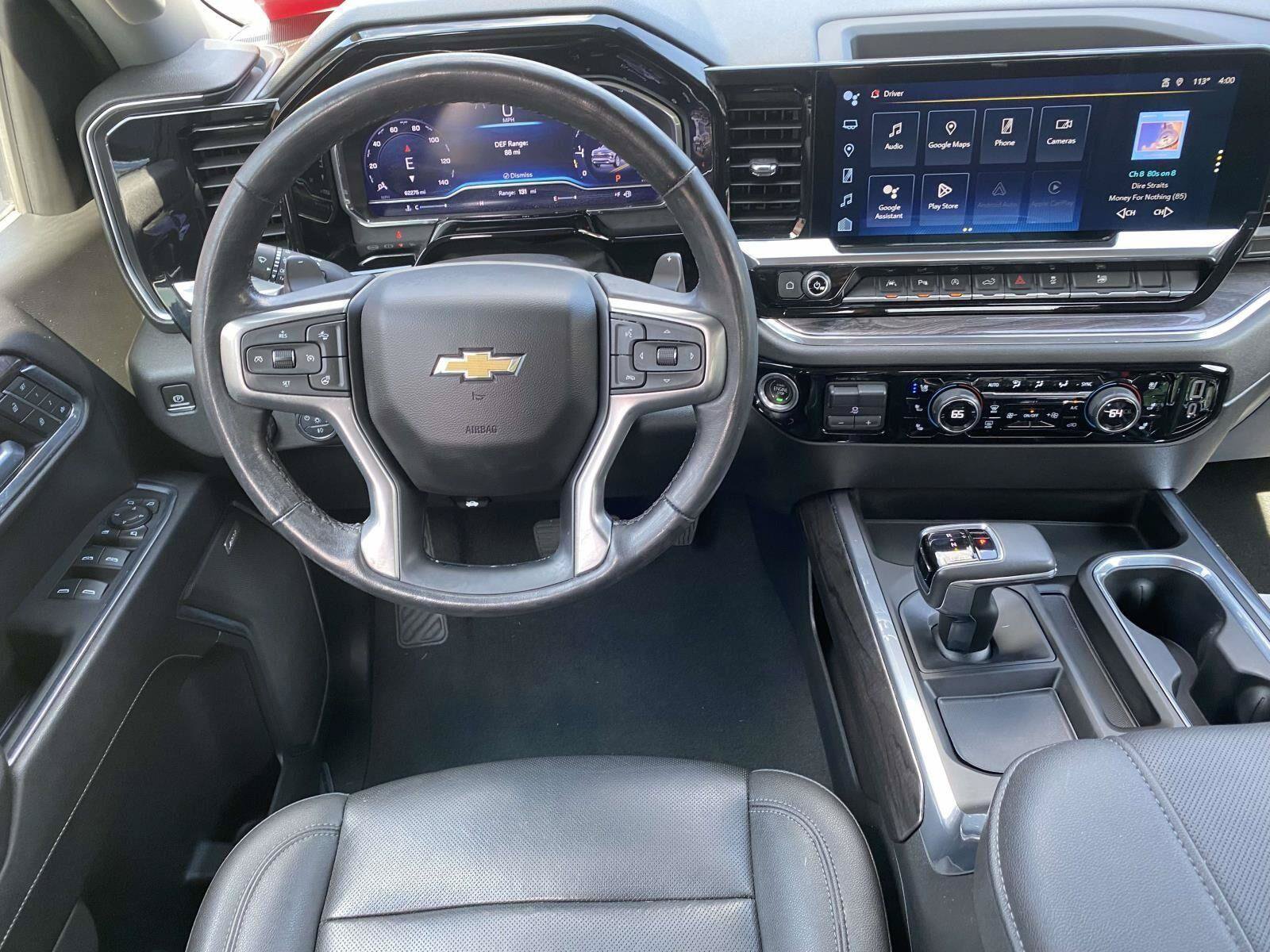 Used 2023 Chevrolet Silverado 1500 LTZ RWD image 2