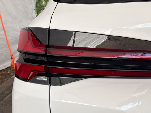 New 2026 BMW X5 sDrive40i image 10