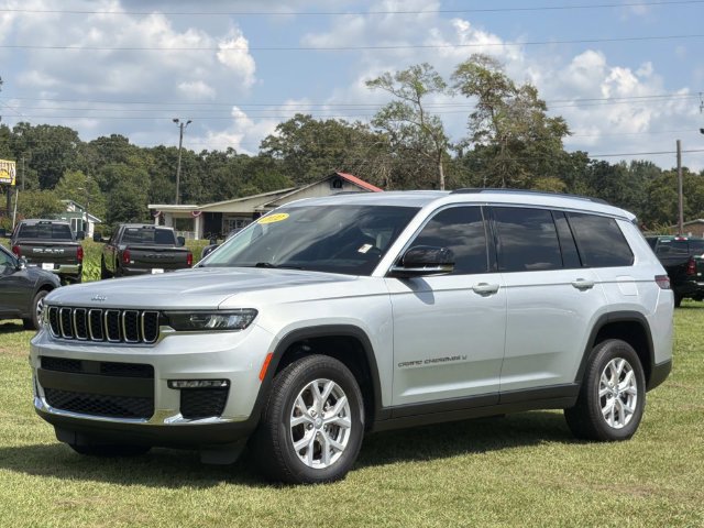 Used 2022 Jeep Grand Cherokee L Limited RWD image 12