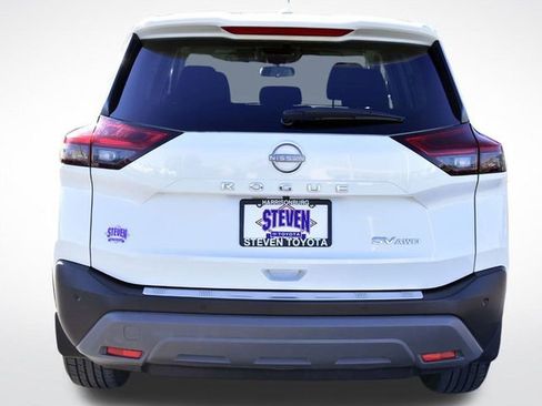 Used 2023 Nissan Rogue SV image 8