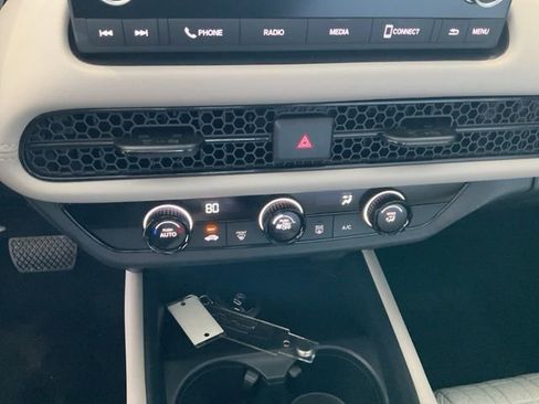 Certified 2025 Honda HR-V LX image 15