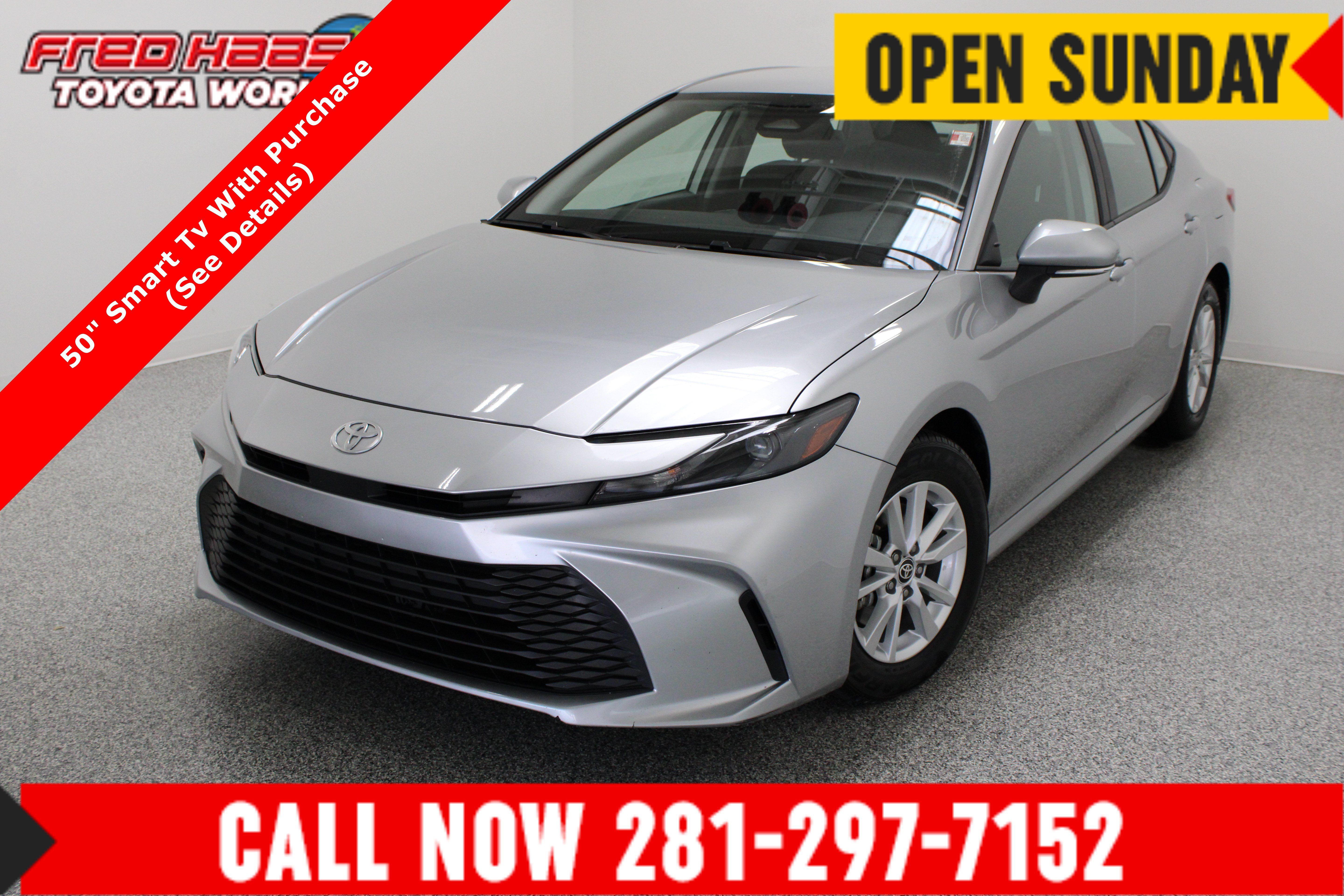 Used 2025 Toyota Camry LE FWD image 1
