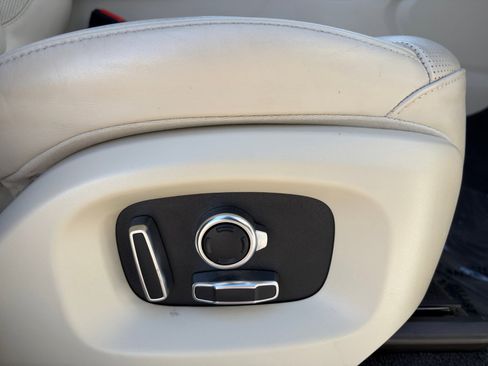 Used 2017 Land Rover Range Rover Sport HSE image 29