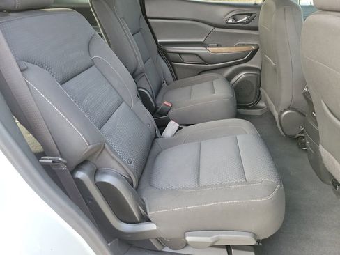 Used 2022 GMC Acadia SLE image 34