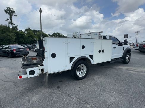 Used 2019 Ford F550 2WD Regular Cab Super Duty image 7