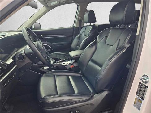 Used 2025 Kia Telluride S AWD/4WD image 21