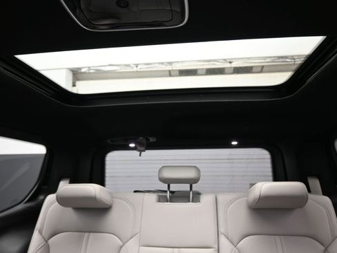 New 2026 Jeep Grand Wagoneer Limited AWD/4WD image 12