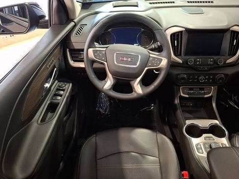 Certified 2023 GMC Terrain Denali w/ Denali Premium Package AWD/4WD image 13