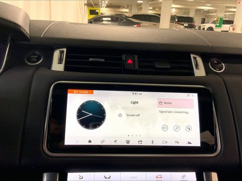 Used 2018 Land Rover Range Rover Sport HSE image 35