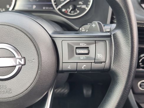 Used 2023 Nissan Rogue S image 27