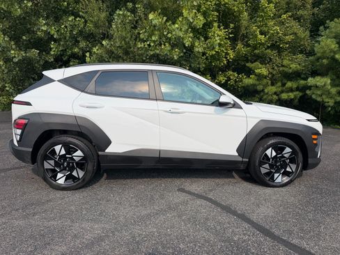 Used 2024 Hyundai Kona SEL FWD image 16