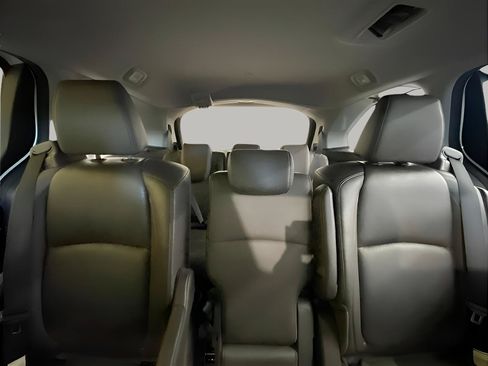 Used 2019 Honda Odyssey EX-L image 19