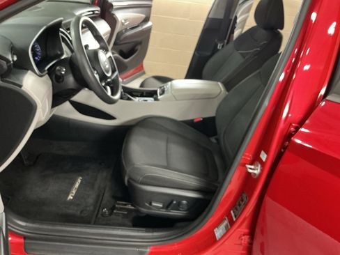 Certified 2022 Hyundai Tucson SEL w/ Cargo Package image 11