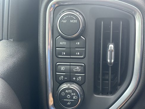 Used 2020 Chevrolet Silverado 2500 LTZ w/ LTZ Premium Package AWD/4WD image 33