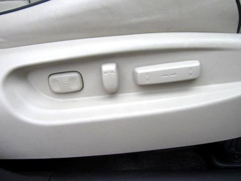 Used 2017 Acura MDX SH-AWD w/ Advance Package image 24