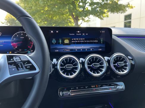 Certified 2025 Mercedes-Benz GLA 250 image 25