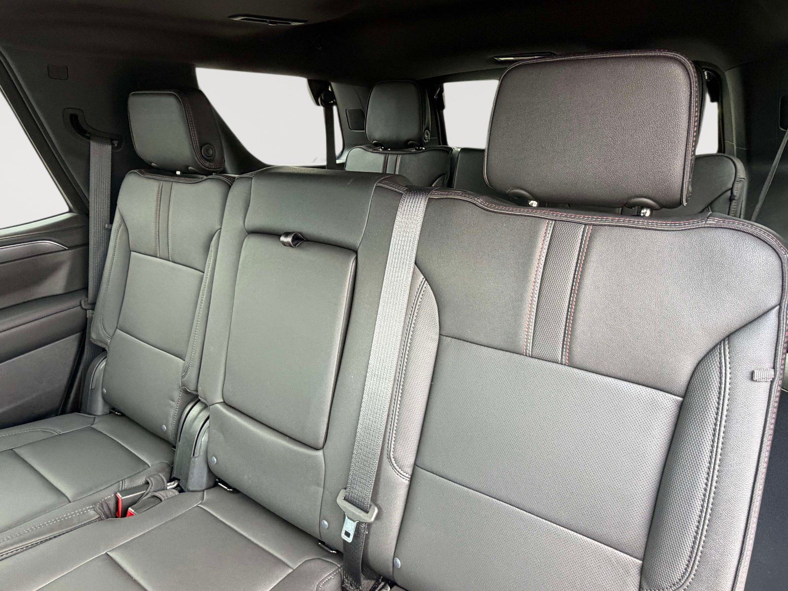 Used 2023 Chevrolet Tahoe RST AWD/4WD image 26