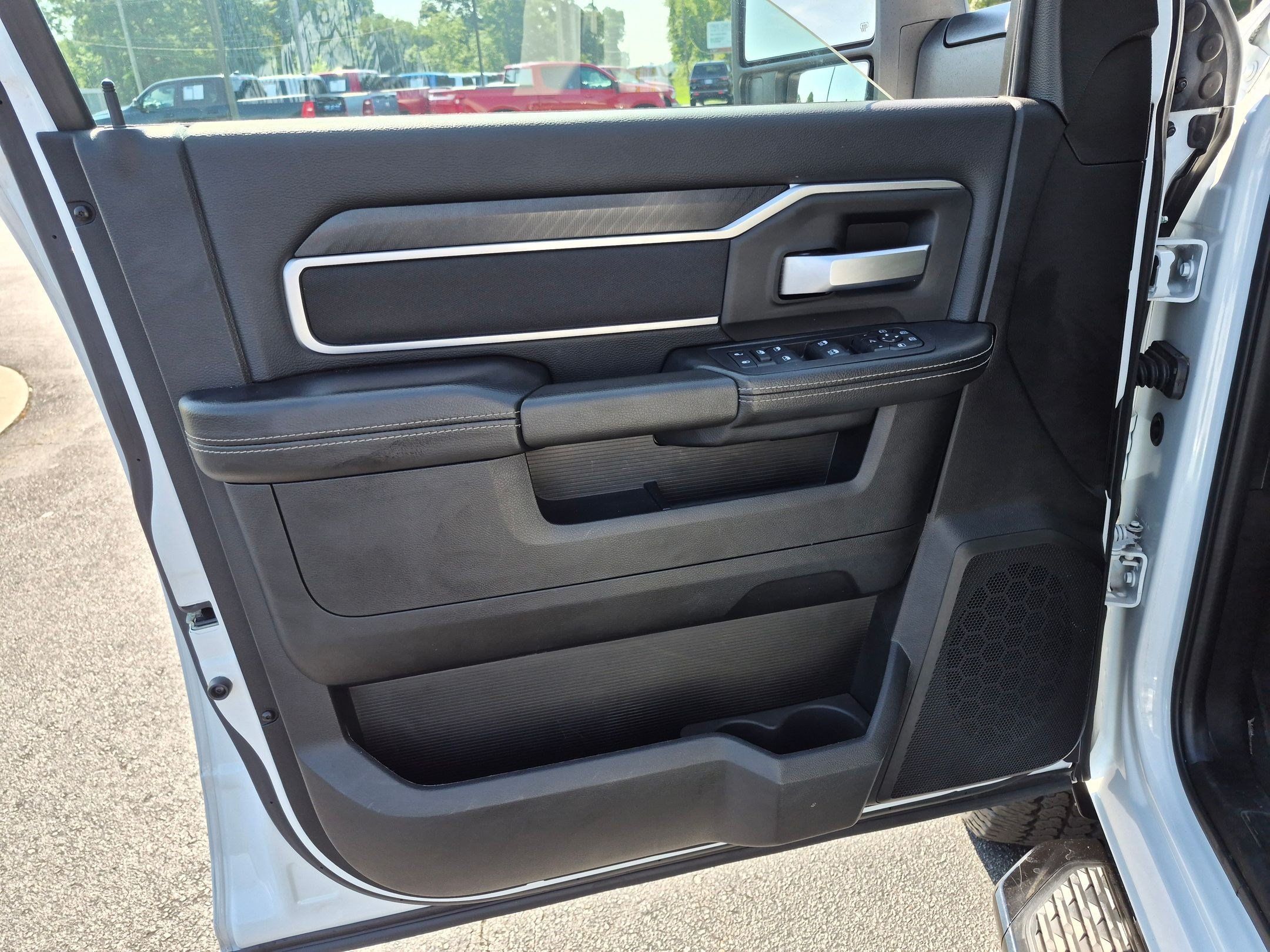 Used 2026 RAM 2500 Big Horn AWD/4WD image 10