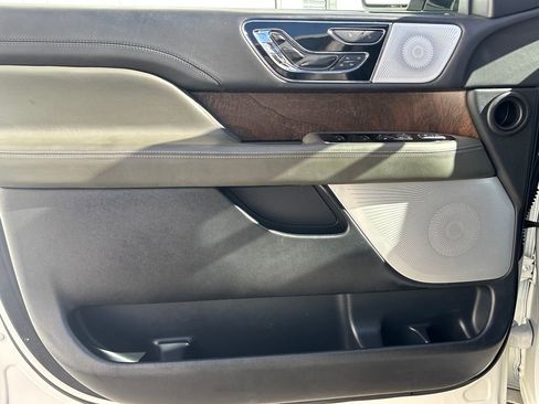 Used 2022 Lincoln Navigator L Black Label image 6