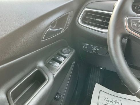 Used 2024 Chevrolet Equinox LT image 24