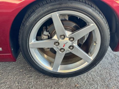 Used 2006 Chevrolet Corvette Convertible w/ Preferred Equipment Group image 8