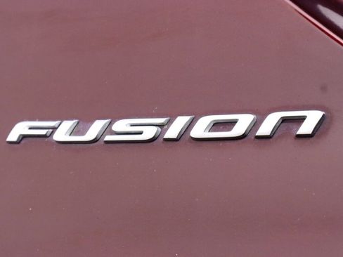 Used 2017 Ford Fusion Platinum image 38