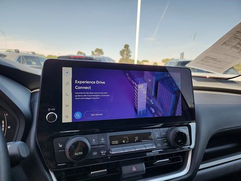 Used 2025 Toyota Grand Highlander FWD image 19