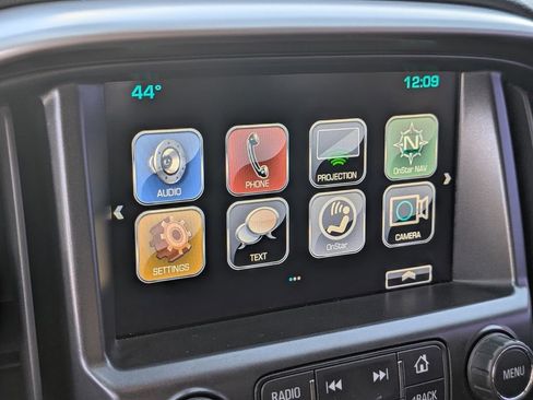 Used 2018 Chevrolet Colorado LT w/ LT Convenience Package image 22