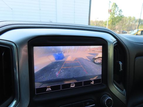 Used 2021 Chevrolet Silverado 1500 LT Trail Boss w/ Convenience Package II image 33