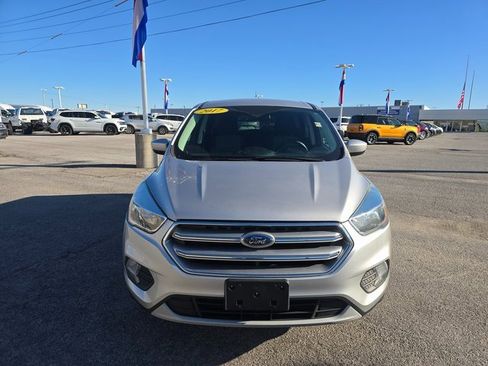 Used 2017 Ford Escape SE image 10