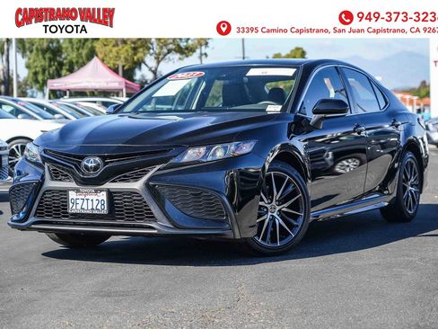 Certified 2023 Toyota Camry SE FWD image 1