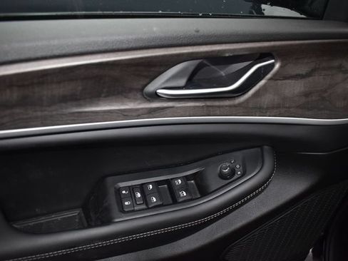 New 2026 Jeep Grand Cherokee Altitude AWD/4WD image 12