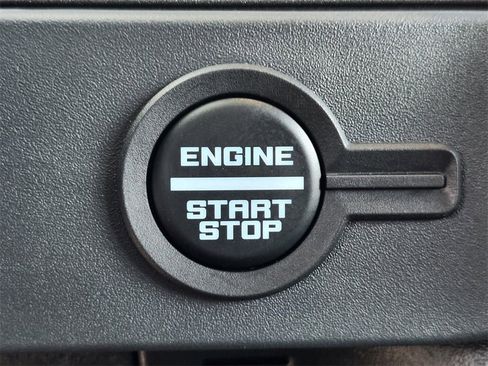 New 2025 Ford Bronco Badlands image 23