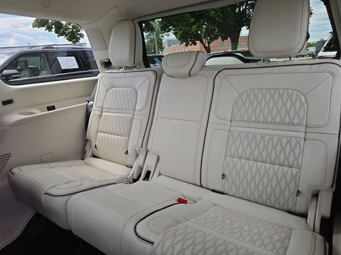 Used 2024 Lincoln Navigator Black Label AWD/4WD image 23